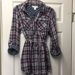 Plaid maternity shirt.   Size medium.